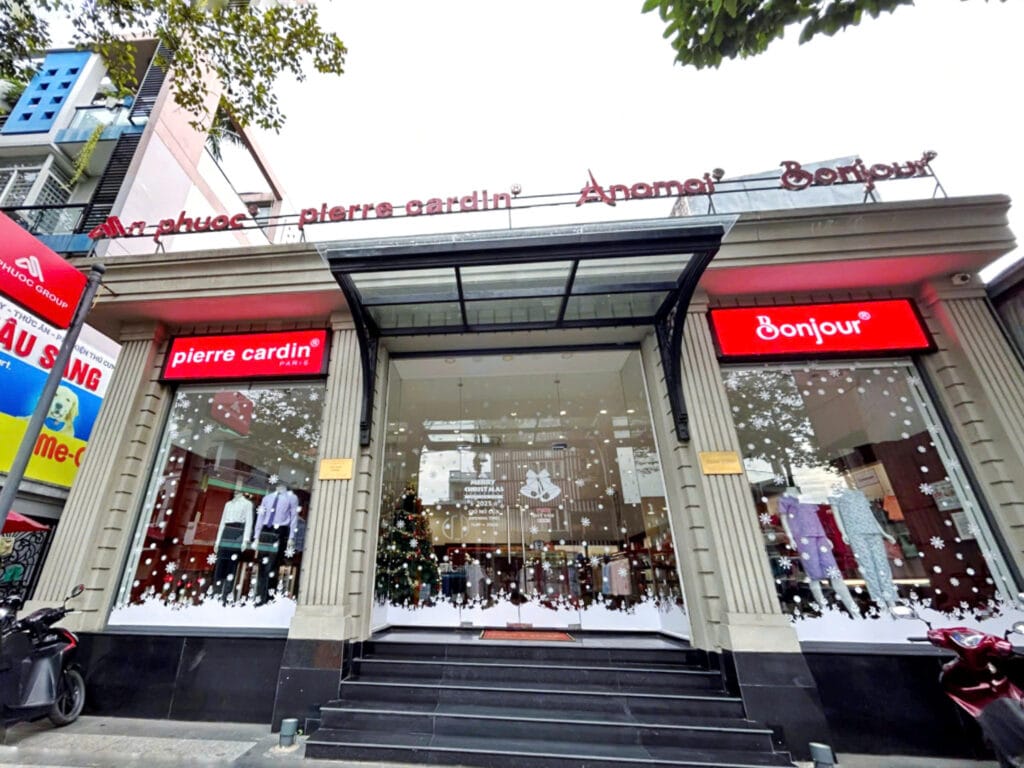 Hệ thống cửa hàng Pierre Cardin Bình Dương